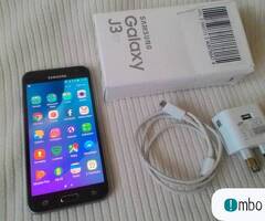 Smartfon Samsung Galaxy J3